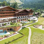 Отель Alpbacherhof Mountain & 4*