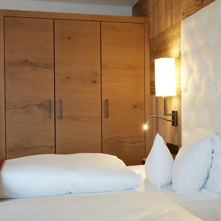 Alpbacherhof Mountain & 4*