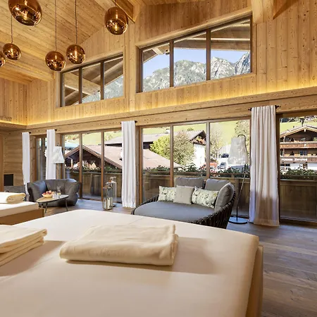 Hotel Alpbacherhof Mountain & 4*