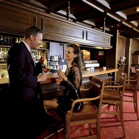 Alpbacherhof Mountain & 4* 알프바취