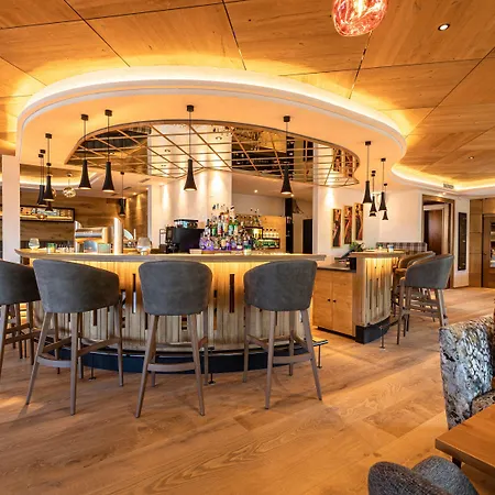 Alpbacherhof Mountain & 酒店